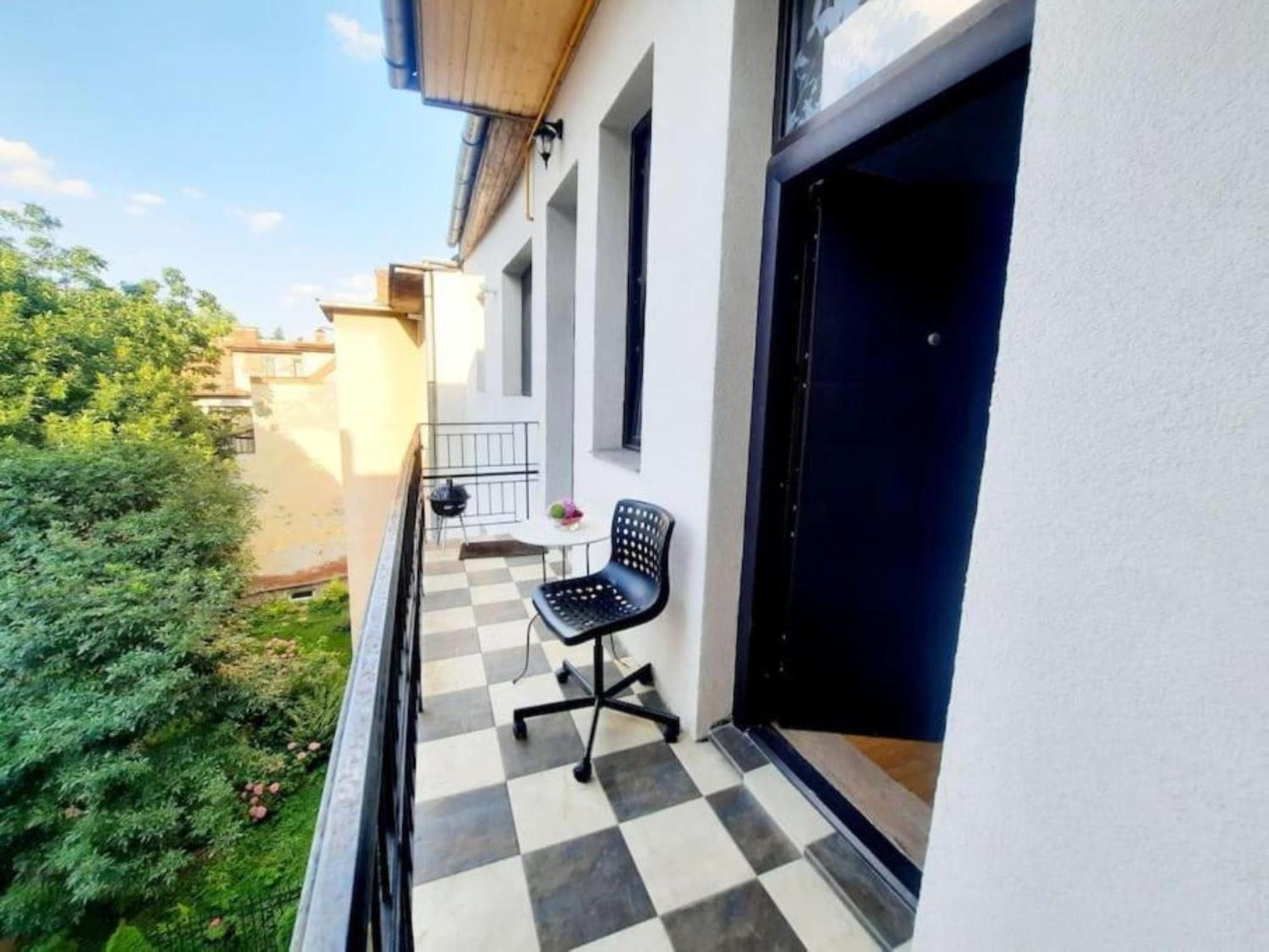 One Bedroom By The Park Old Town Belle Vue Temesvár Kültér fotó